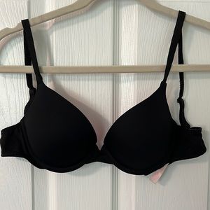 Pink Victoria’s Secret bra